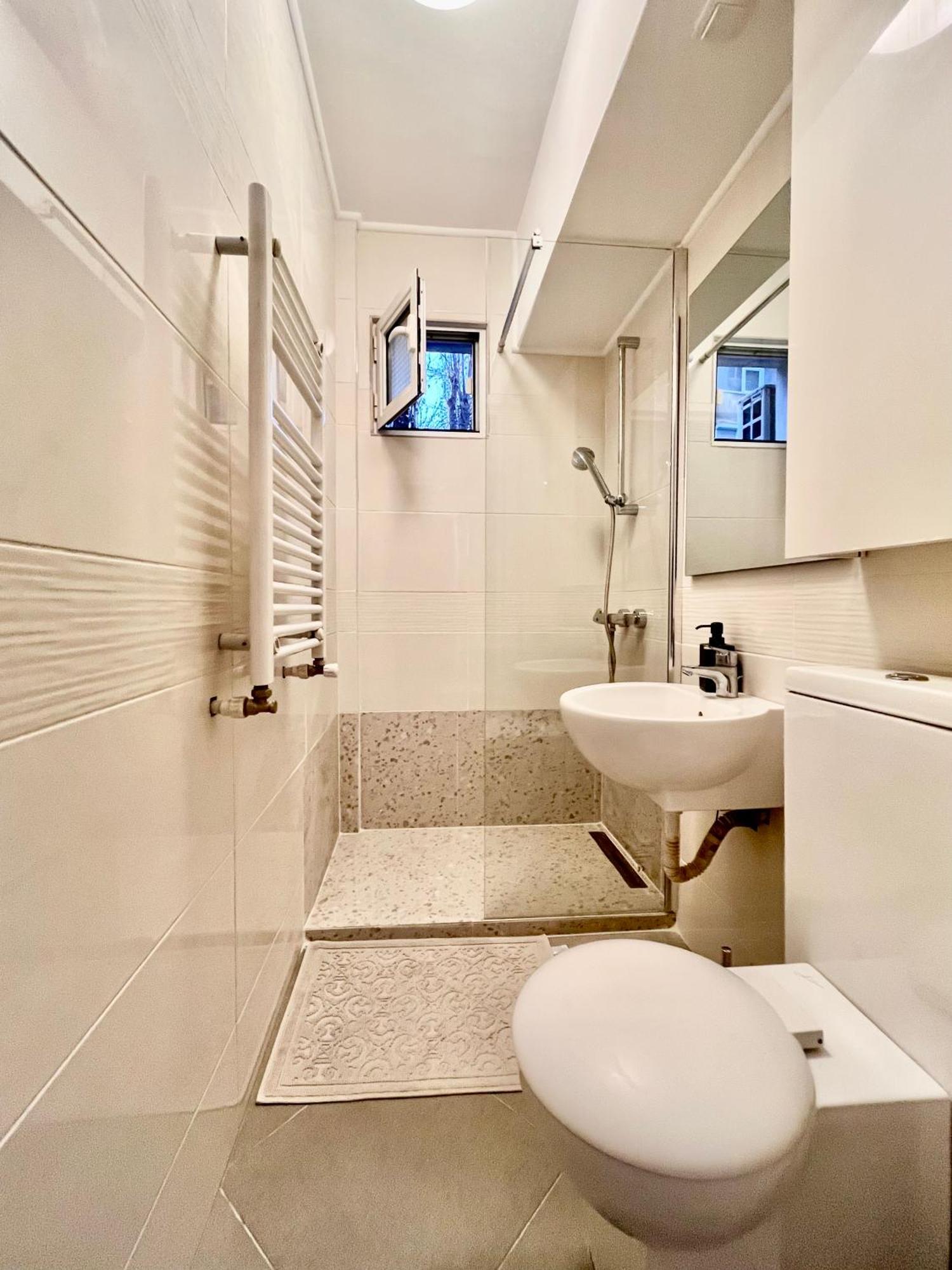 Cozy Apartment With Balcony Bükreş Dış mekan fotoğraf
