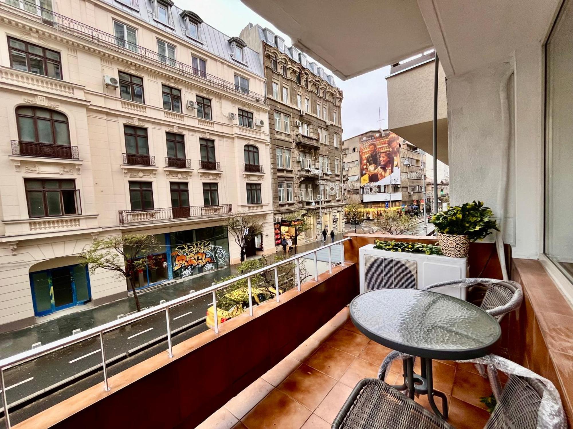 Cozy Apartment With Balcony Bükreş Dış mekan fotoğraf