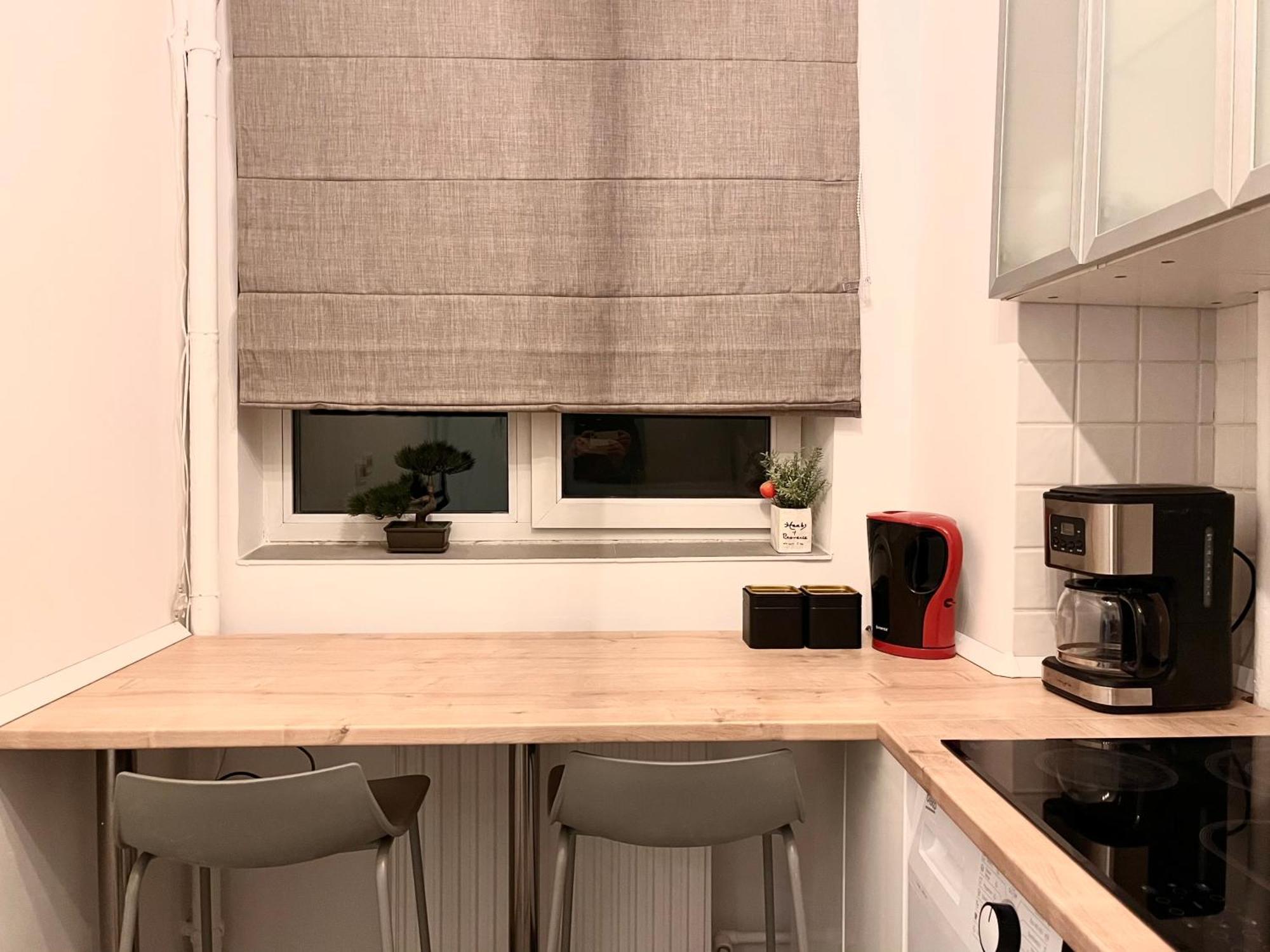 Cozy Apartment With Balcony Bükreş Dış mekan fotoğraf